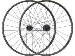 ZIPP 101 XPLR Carbon Tubeless Disc Center Lock 27,5" Laufradsatz
